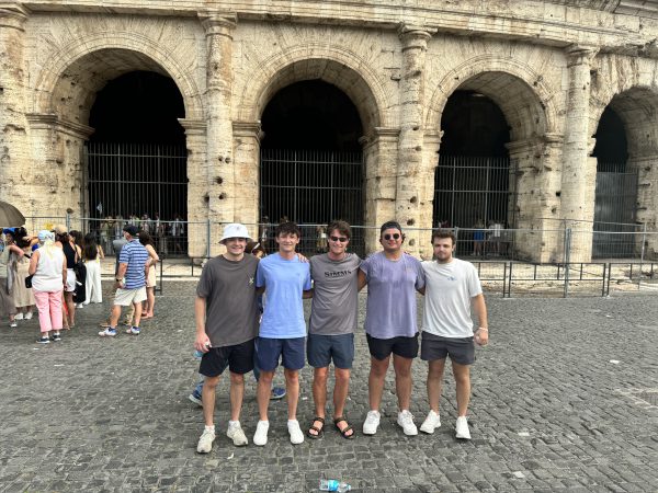 Students in front of Colosseum